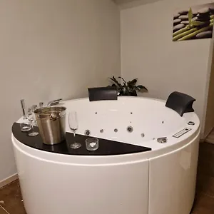 Apartment Dobrovskeho, Prag