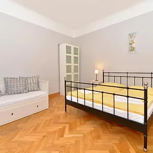 Apartment Historic Centre Iv, Prag