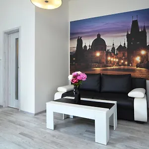 Navratilova Apartman
